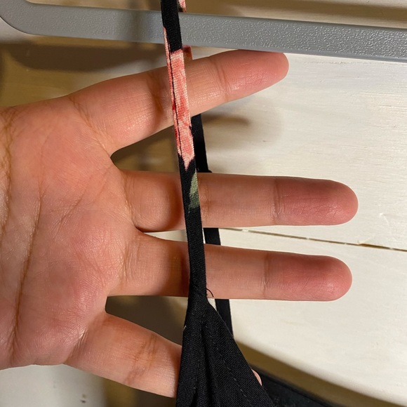 Flower Top - Picture 2 of 3